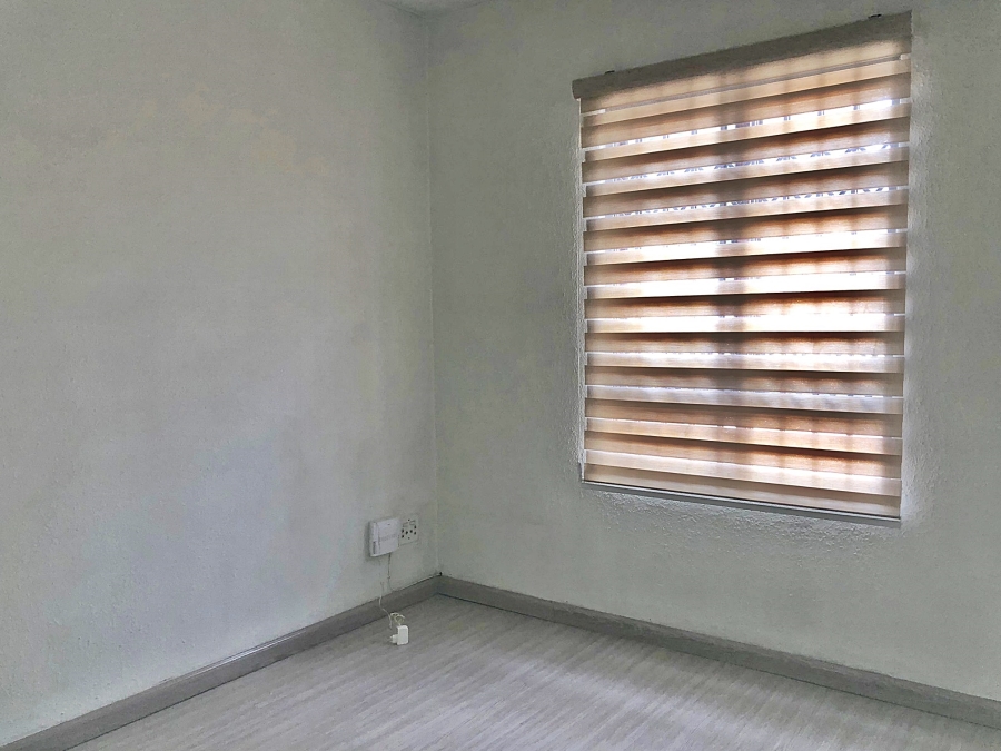 To Let 2 Bedroom Property for Rent in Woodmead Gauteng