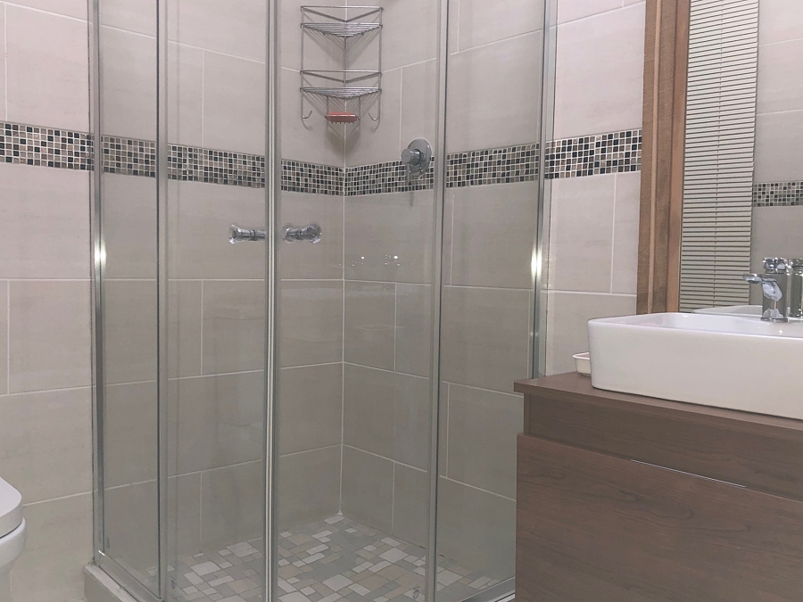 To Let 2 Bedroom Property for Rent in Woodmead Gauteng