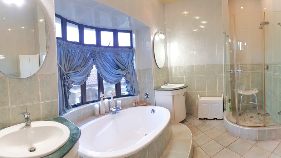 4 Bedroom Property for Sale in Centurion Golf Estate Gauteng
