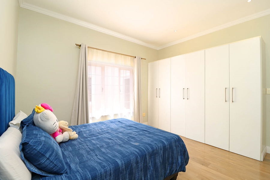 To Let 3 Bedroom Property for Rent in Fairland Gauteng