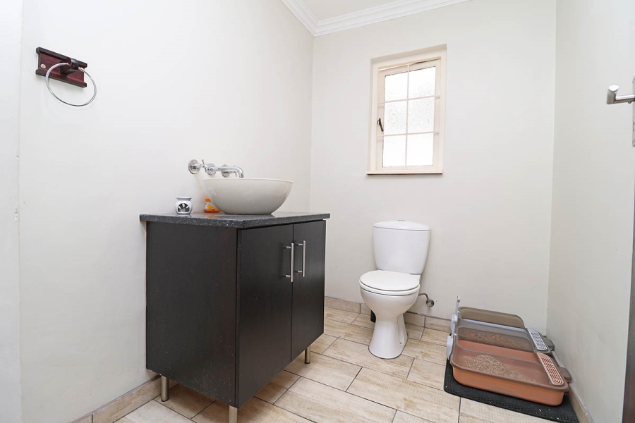 To Let 3 Bedroom Property for Rent in Fairland Gauteng