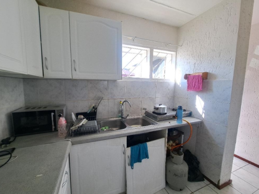 2 Bedroom Property for Sale in Mulbarton Gauteng