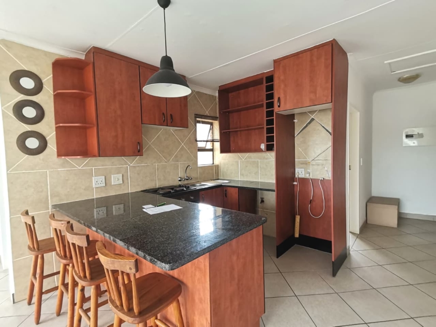 1 Bedroom Property for Sale in Mulbarton Gauteng