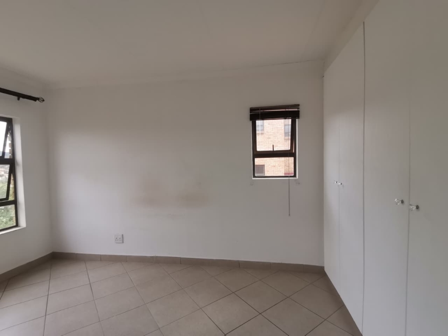 1 Bedroom Property for Sale in Mulbarton Gauteng