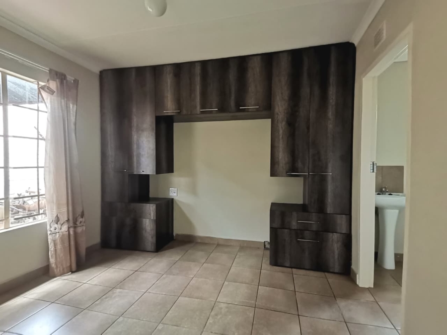3 Bedroom Property for Sale in Sky City Gauteng