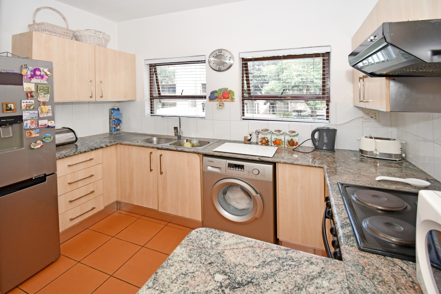 1 Bedroom Property for Sale in Oaklands Gauteng