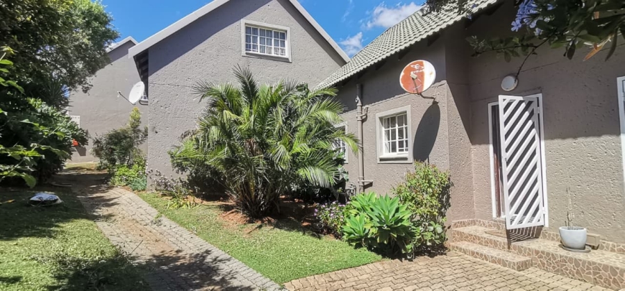 2 Bedroom Property for Sale in Bassonia Gauteng