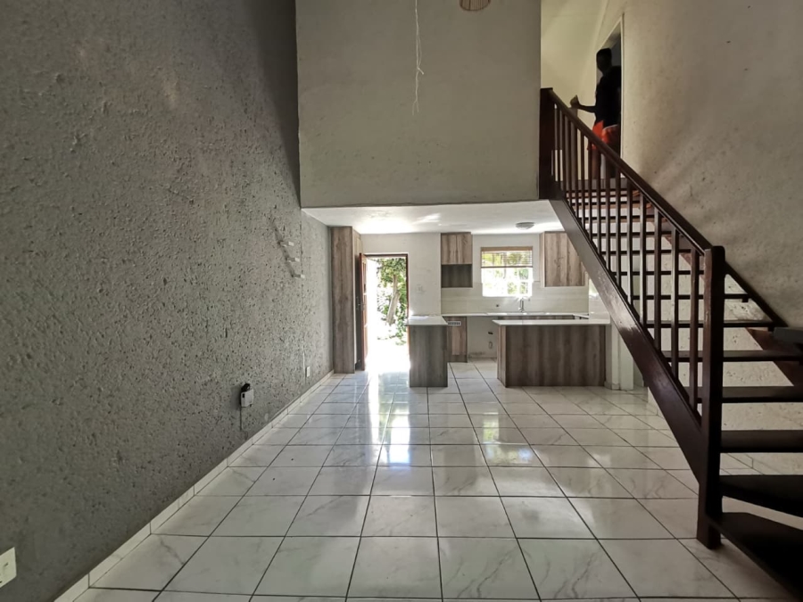 2 Bedroom Property for Sale in Bassonia Gauteng