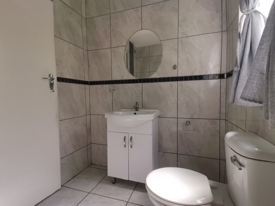 2 Bedroom Property for Sale in Bassonia Gauteng