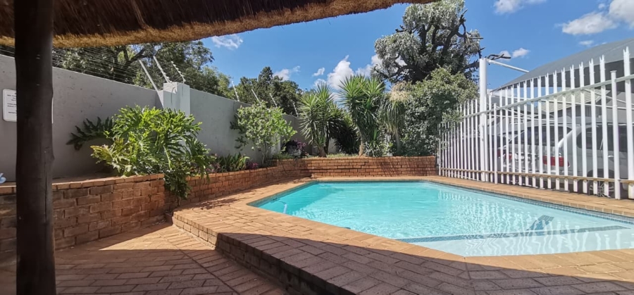 2 Bedroom Property for Sale in Bassonia Gauteng