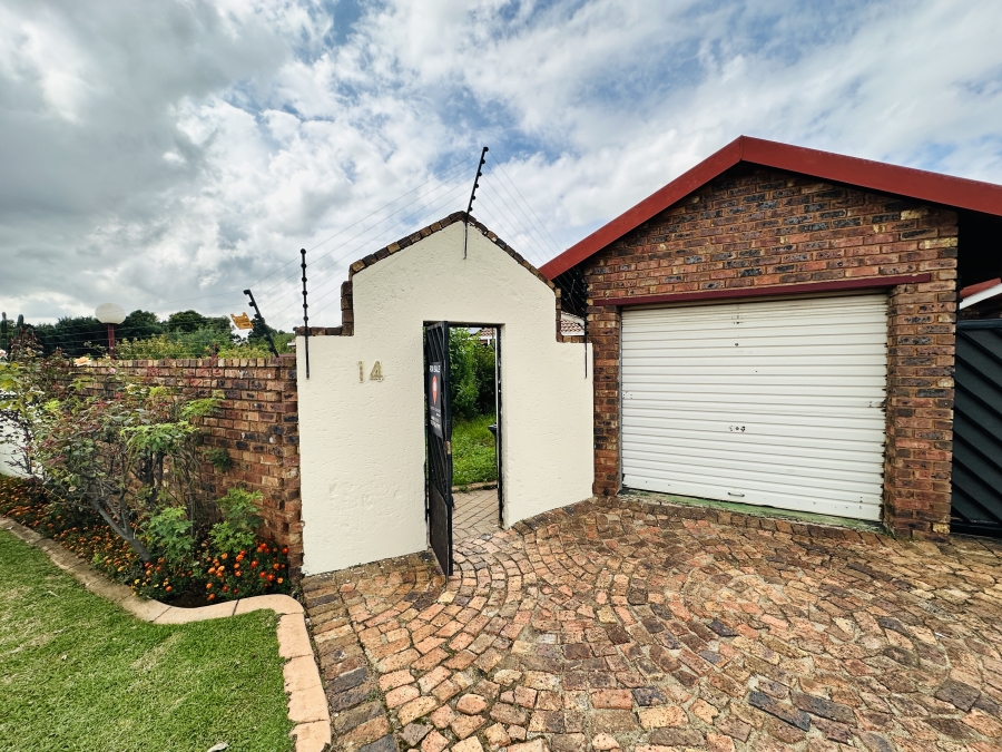 2 Bedroom Property for Sale in Mayfield Park Gauteng