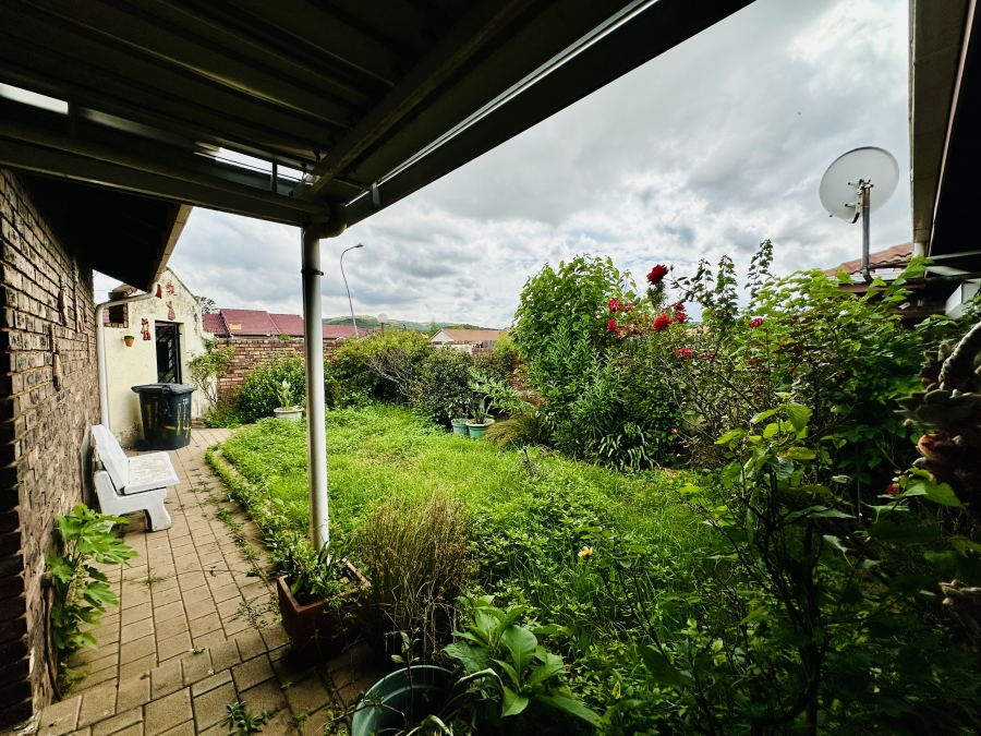 2 Bedroom Property for Sale in Mayfield Park Gauteng