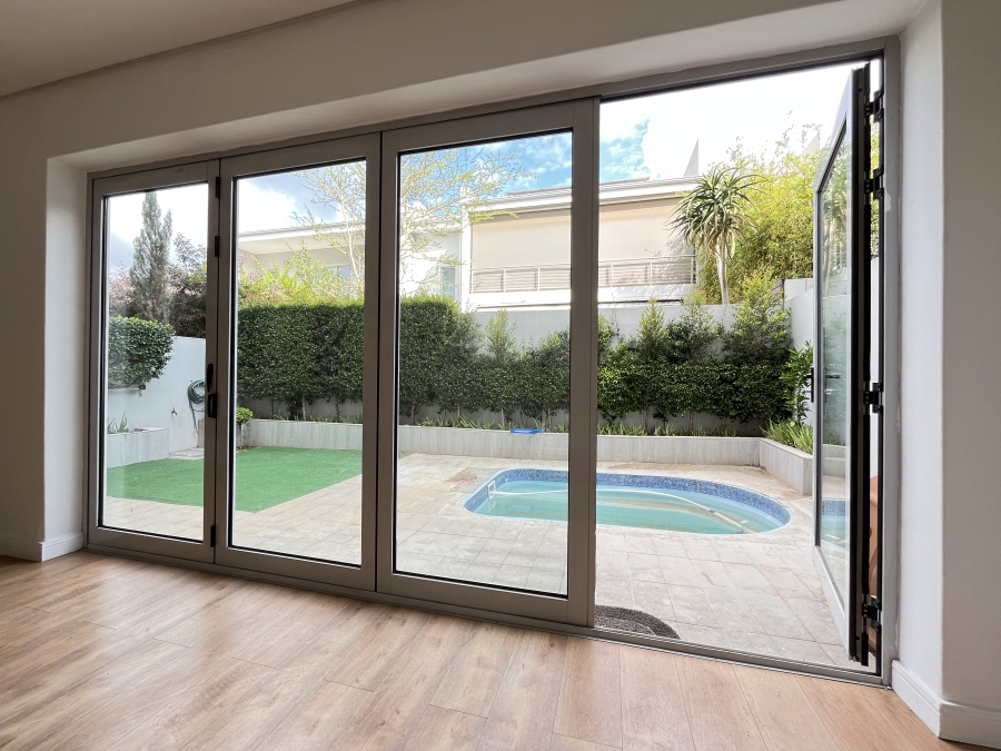 To Let 3 Bedroom Property for Rent in Bryanston Gauteng