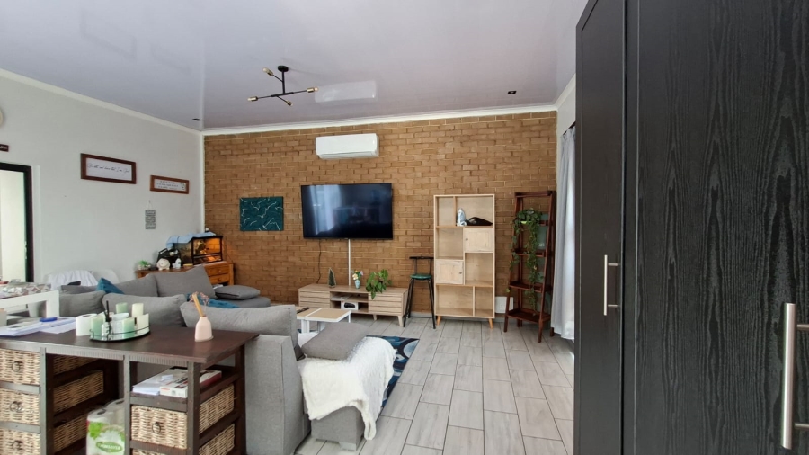 4 Bedroom Property for Sale in Dalpark Proper Gauteng