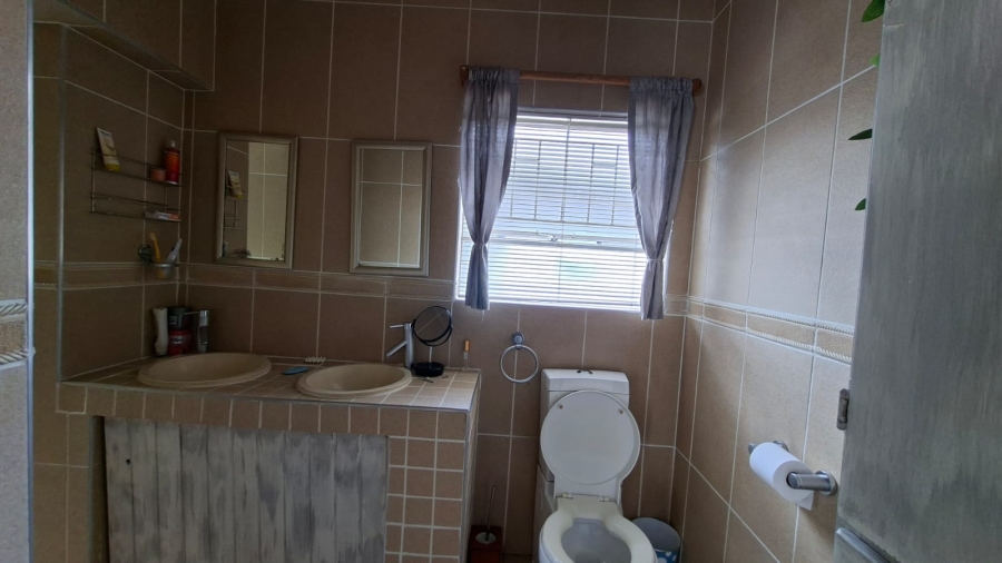 4 Bedroom Property for Sale in Dalpark Proper Gauteng