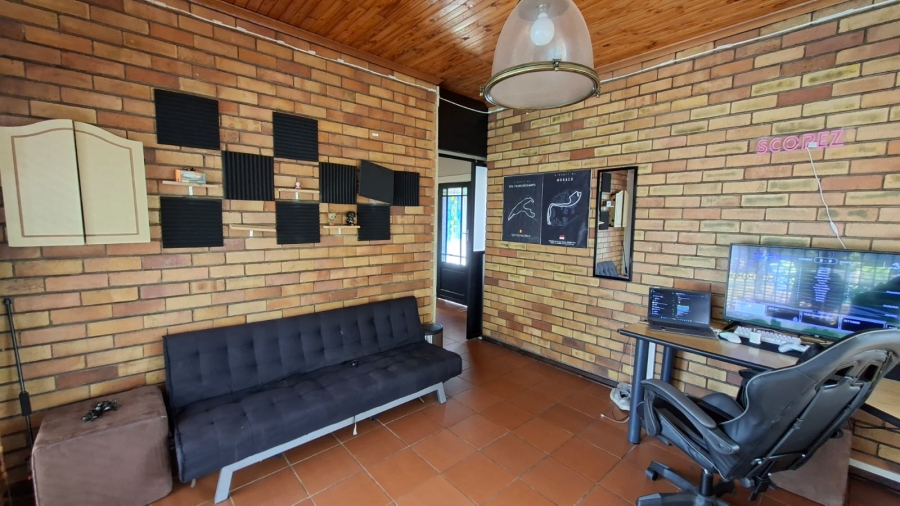 4 Bedroom Property for Sale in Dalpark Proper Gauteng