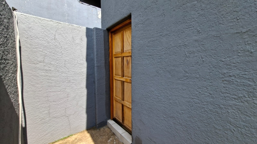 4 Bedroom Property for Sale in Dalpark Proper Gauteng
