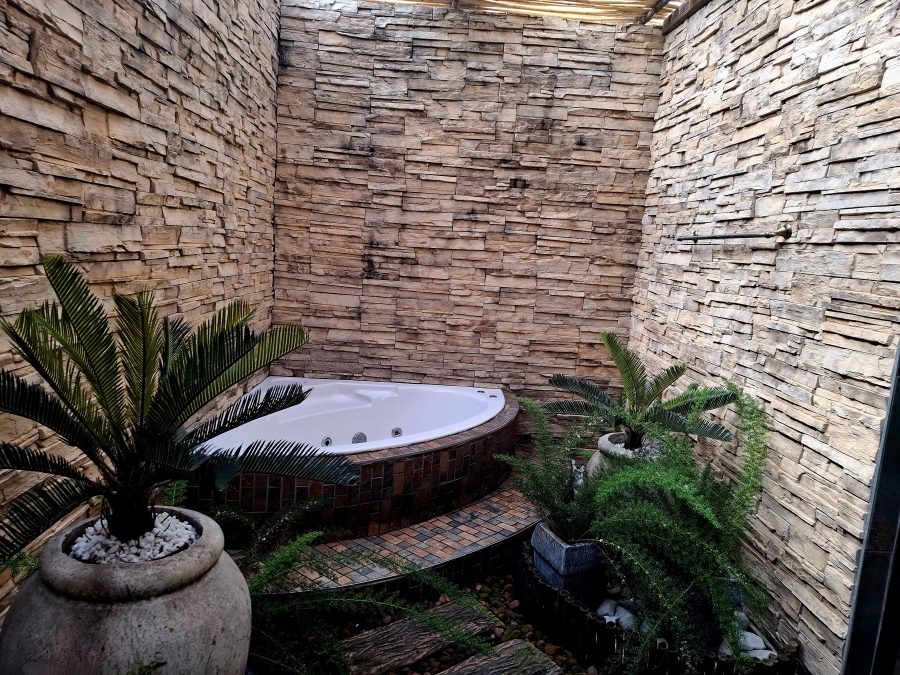 4 Bedroom Property for Sale in Brakpan North Gauteng