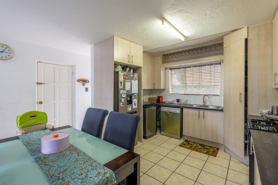 4 Bedroom Property for Sale in Broadacres Gauteng