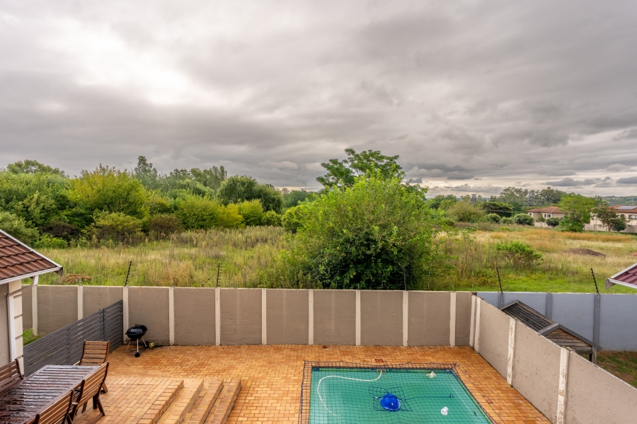 4 Bedroom Property for Sale in Broadacres Gauteng