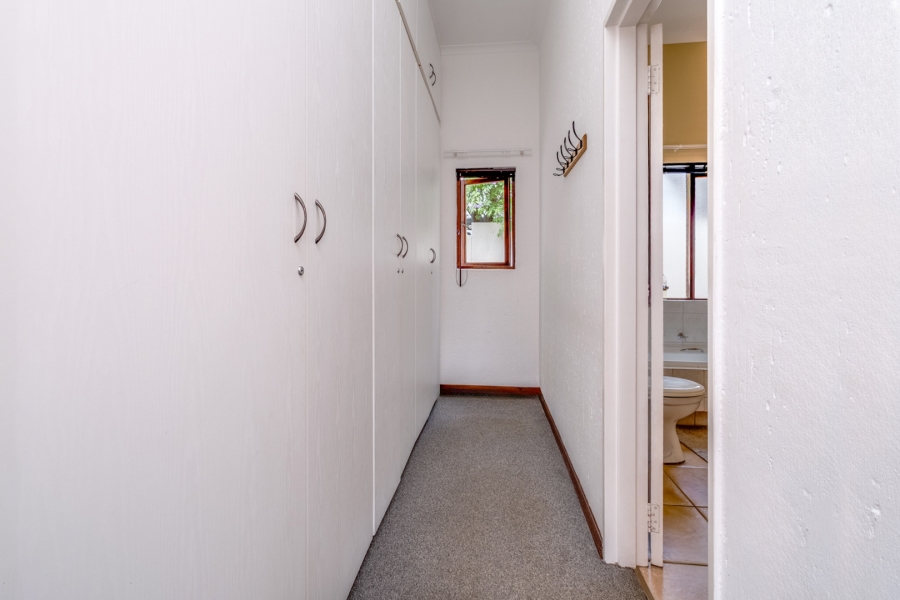 3 Bedroom Property for Sale in Beverley Gauteng