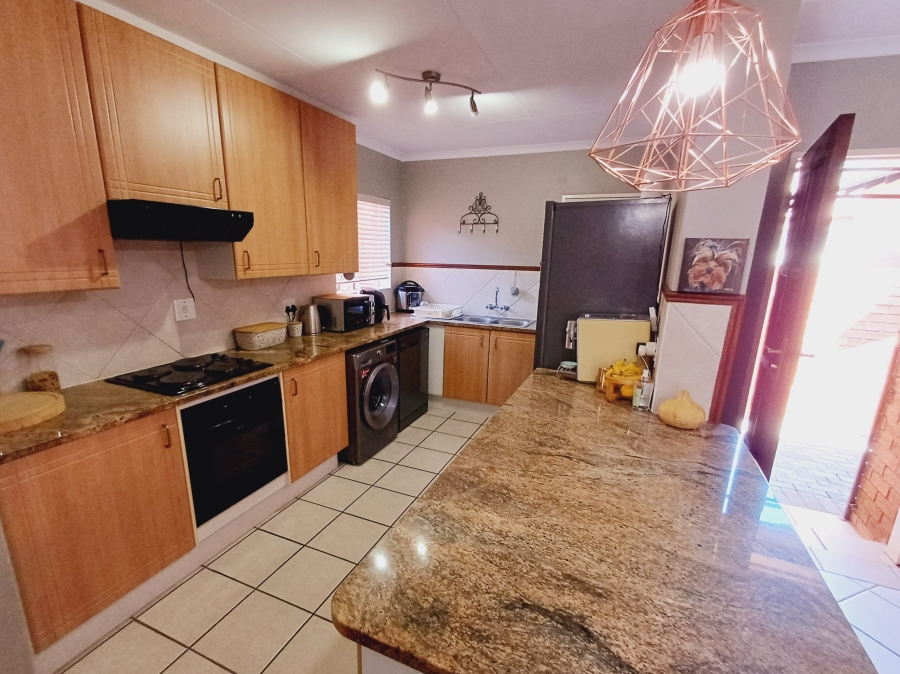 To Let 2 Bedroom Property for Rent in Moreleta Park Gauteng