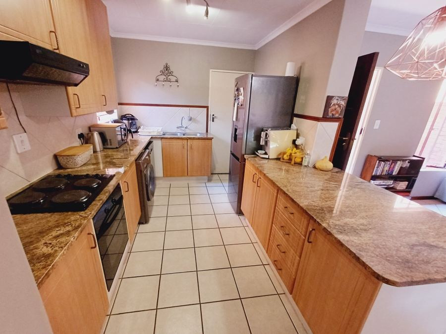 To Let 2 Bedroom Property for Rent in Moreleta Park Gauteng
