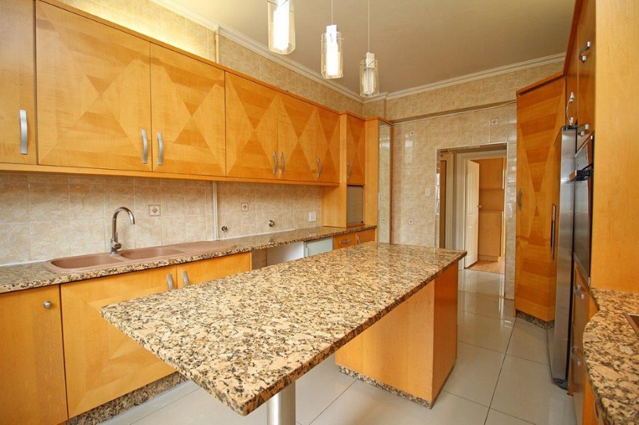 To Let 4 Bedroom Property for Rent in Killarney Gauteng