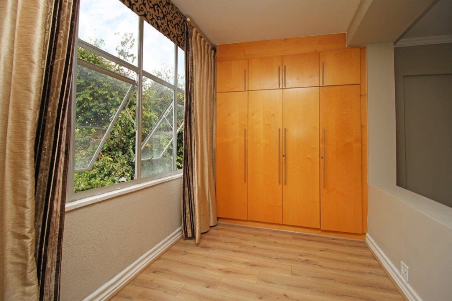 To Let 4 Bedroom Property for Rent in Killarney Gauteng