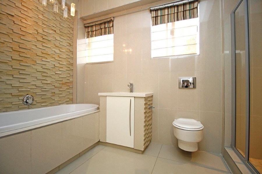 To Let 4 Bedroom Property for Rent in Killarney Gauteng