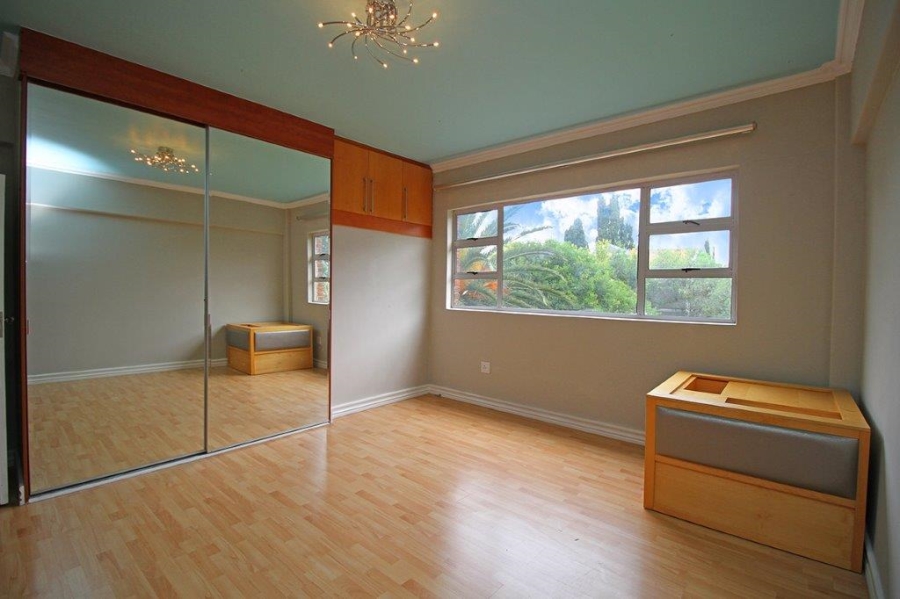 To Let 4 Bedroom Property for Rent in Killarney Gauteng