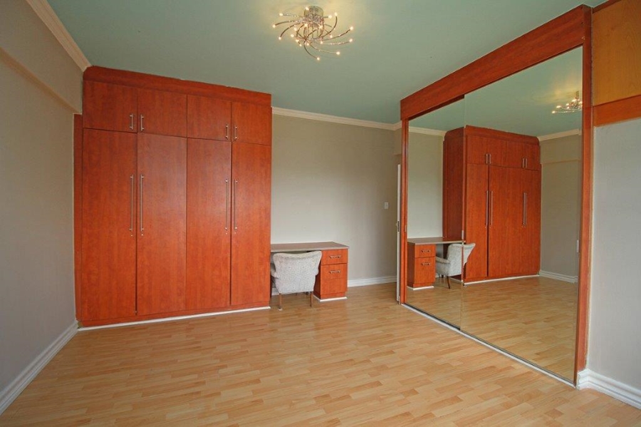 To Let 4 Bedroom Property for Rent in Killarney Gauteng