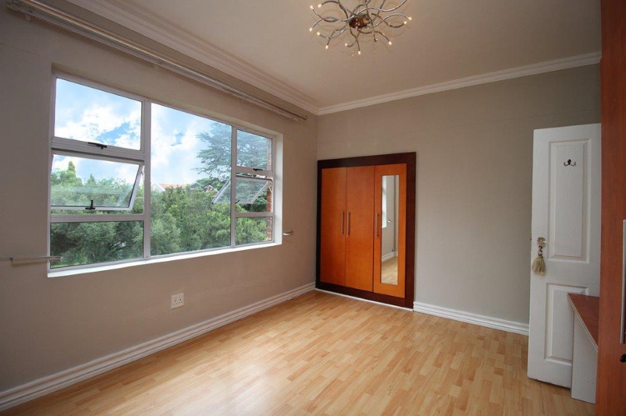 To Let 4 Bedroom Property for Rent in Killarney Gauteng