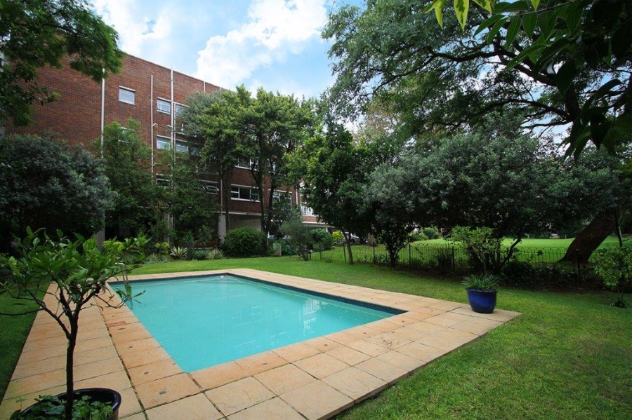 To Let 4 Bedroom Property for Rent in Killarney Gauteng