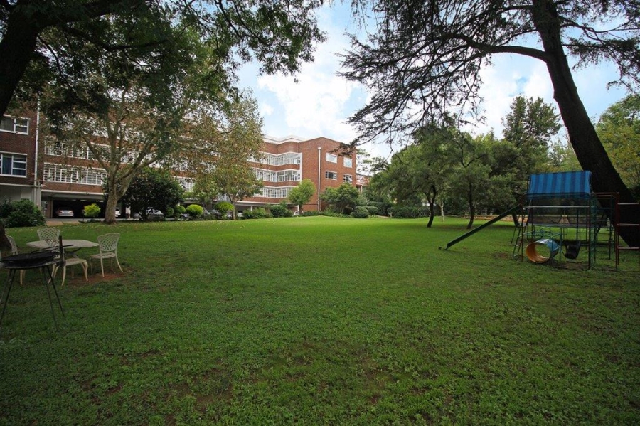 To Let 4 Bedroom Property for Rent in Killarney Gauteng