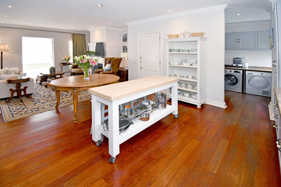 2 Bedroom Property for Sale in Illovo Gauteng