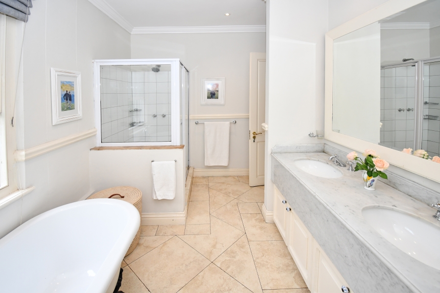 2 Bedroom Property for Sale in Illovo Gauteng