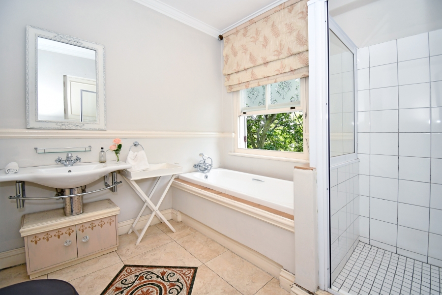 2 Bedroom Property for Sale in Illovo Gauteng