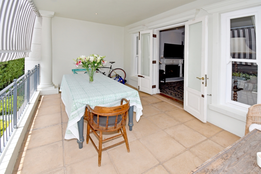 2 Bedroom Property for Sale in Illovo Gauteng