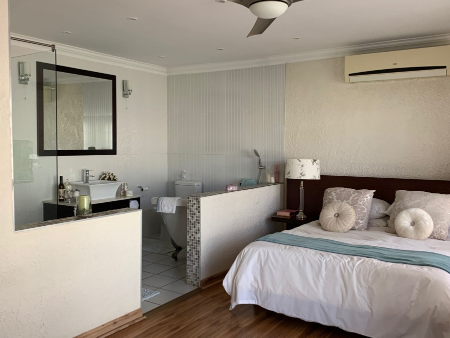 5 Bedroom Property for Sale in Greenhills Gauteng