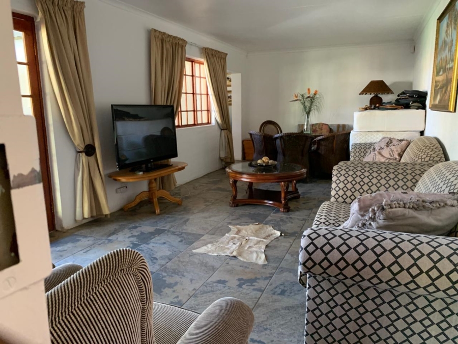 5 Bedroom Property for Sale in Greenhills Gauteng