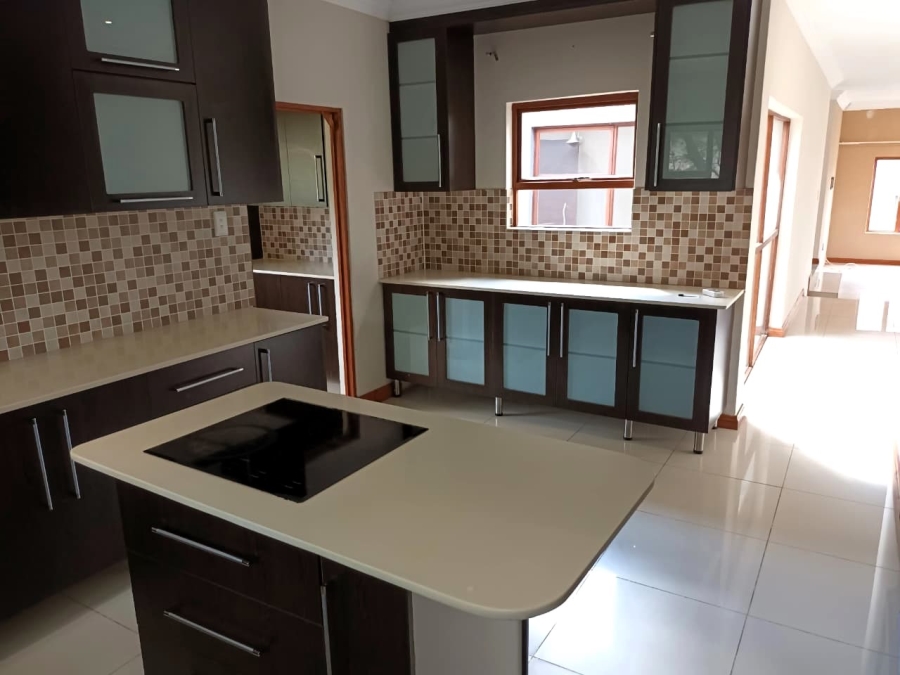 To Let 4 Bedroom Property for Rent in Mooikloof Gauteng
