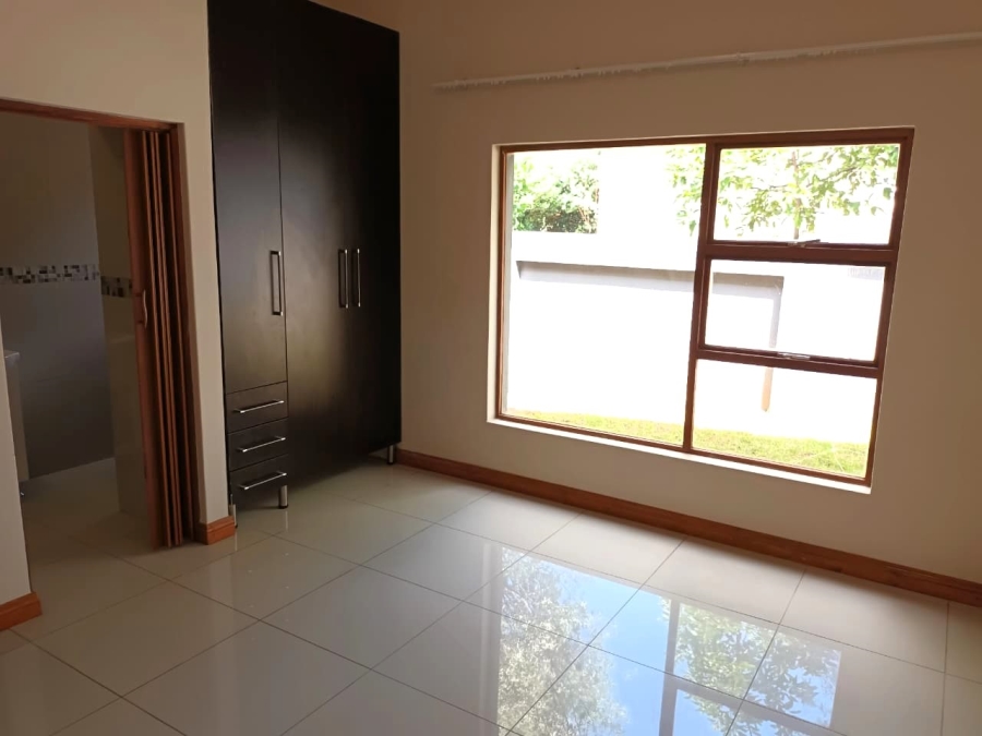To Let 4 Bedroom Property for Rent in Mooikloof Gauteng