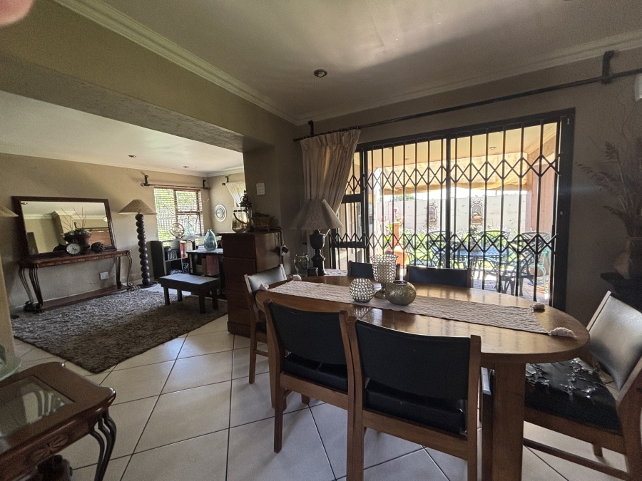 3 Bedroom Property for Sale in Sonneveld Gauteng
