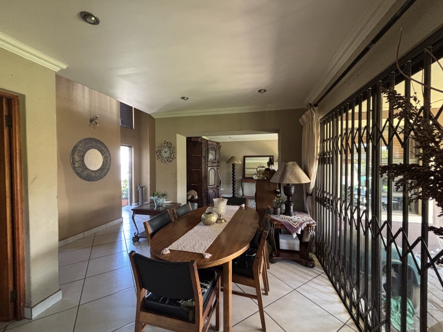 3 Bedroom Property for Sale in Sonneveld Gauteng
