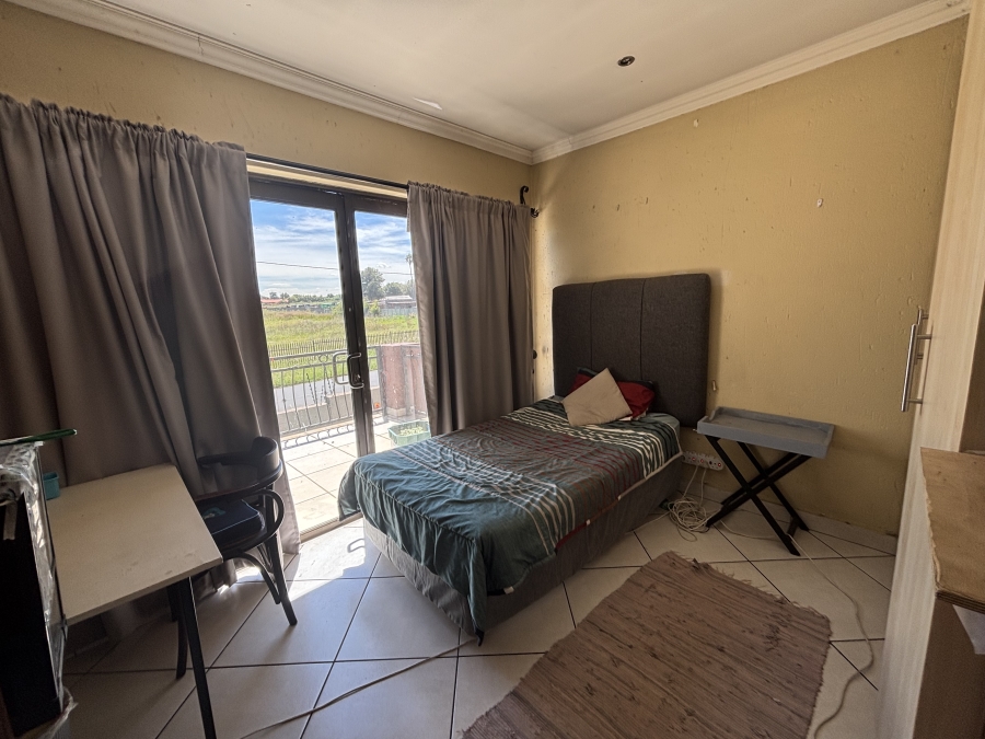 3 Bedroom Property for Sale in Sonneveld Gauteng