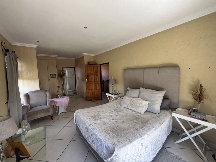 3 Bedroom Property for Sale in Sonneveld Gauteng