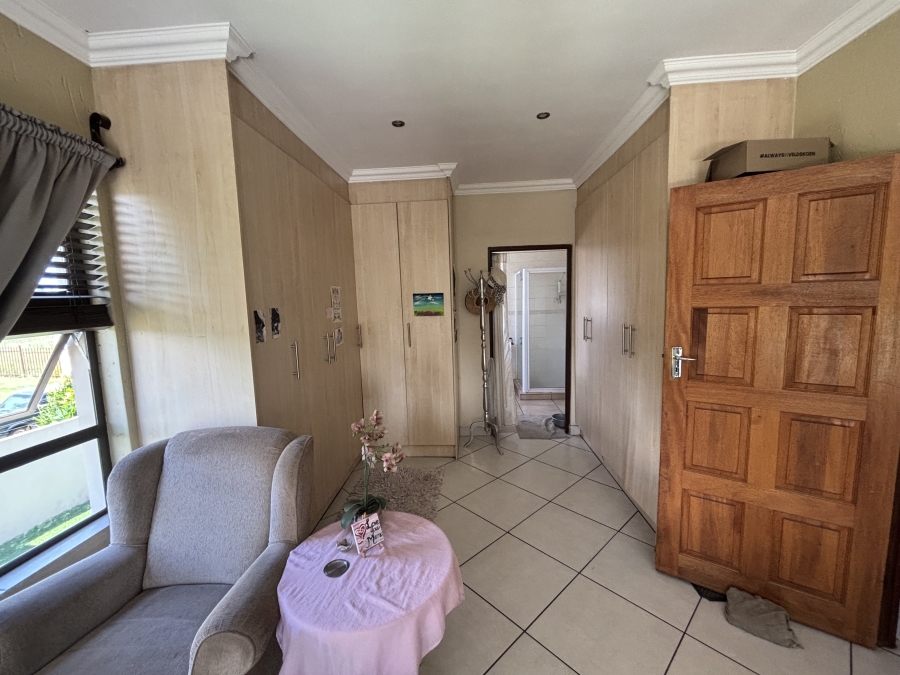 3 Bedroom Property for Sale in Sonneveld Gauteng