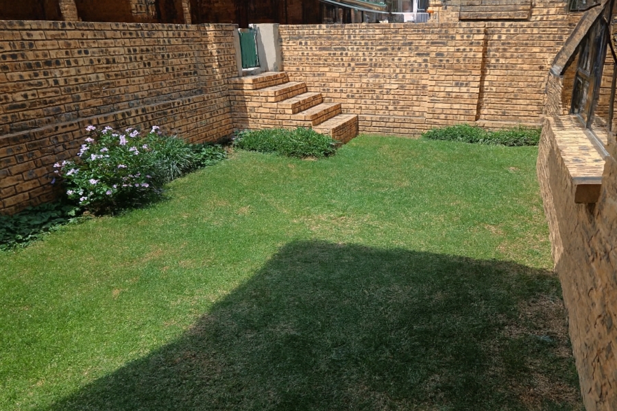 2 Bedroom Property for Sale in Florida Gauteng