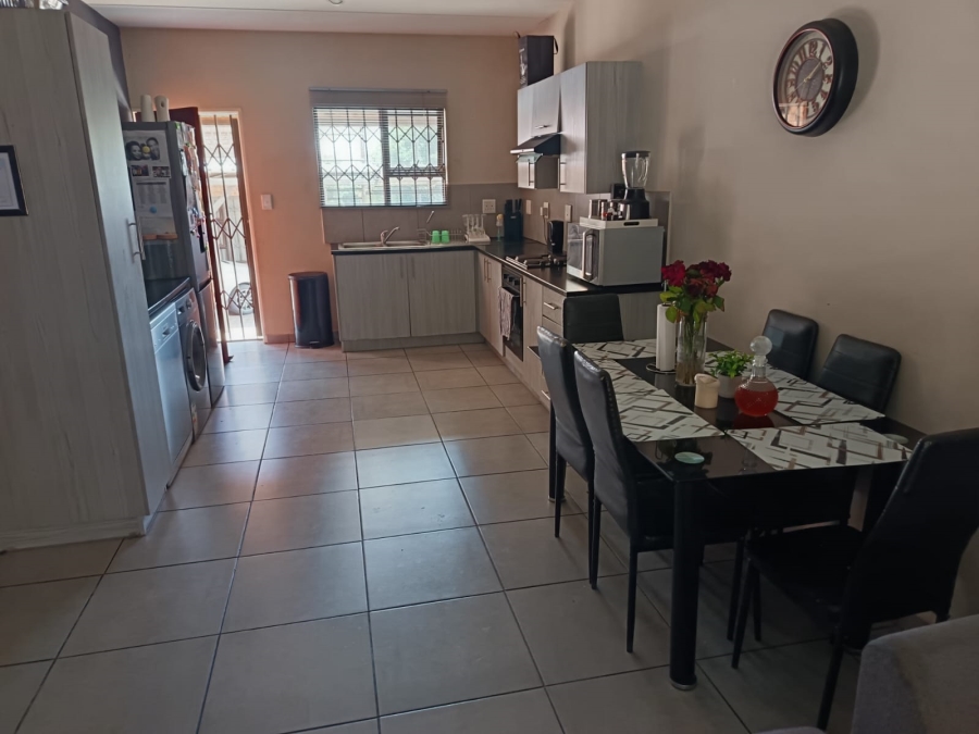 2 Bedroom Property for Sale in Florida Gauteng